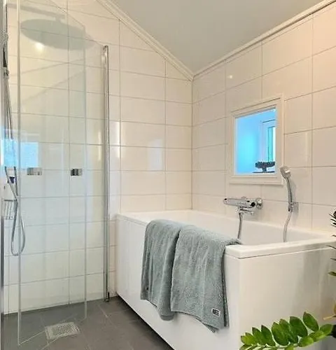 Modern House On Car-free Vestre Sandoya *
